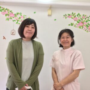 首こり肩こり、猫背で背中も張っていた
